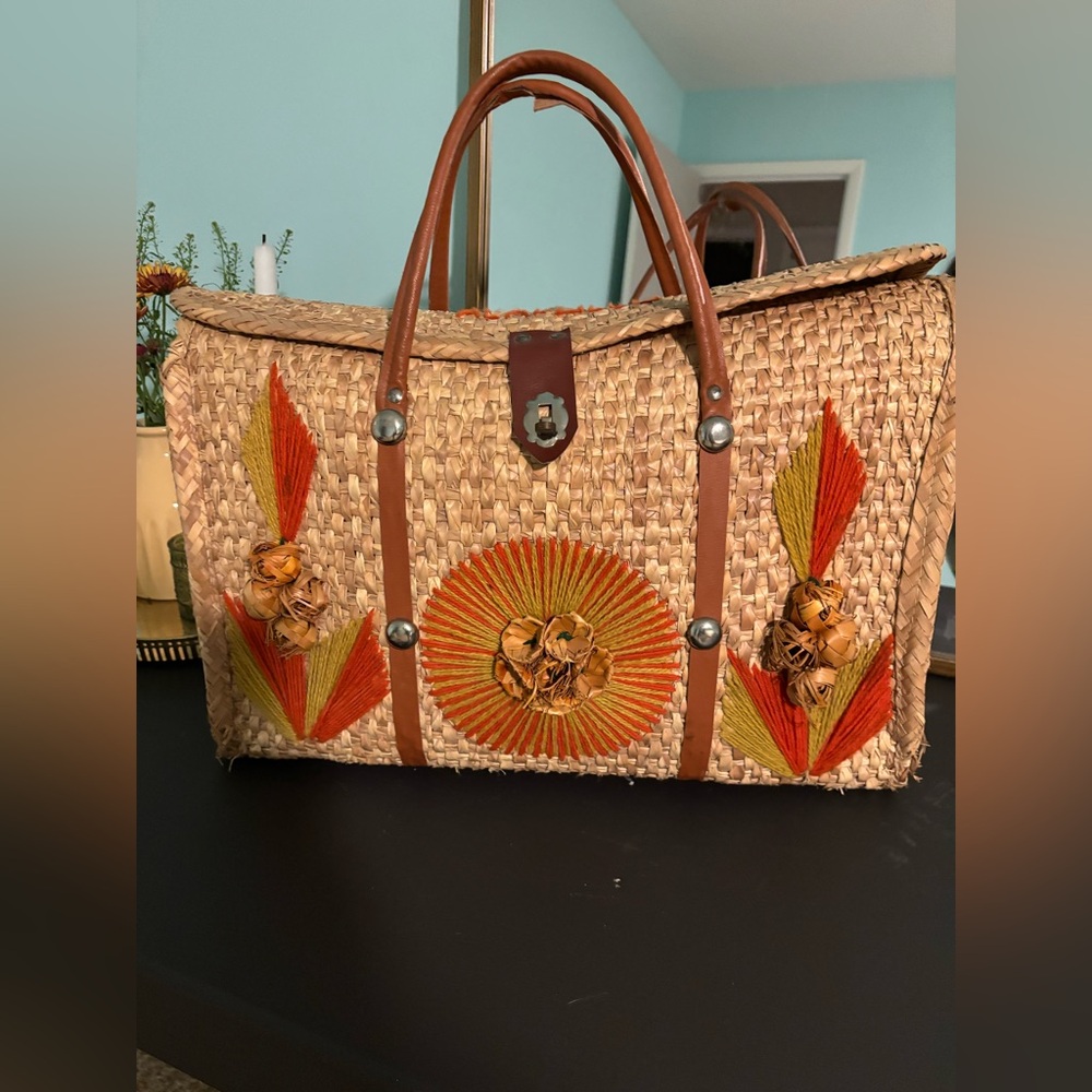 Vintage 70s Straw Bag